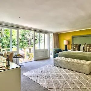 https://devonport-house.hotels-capetown.com